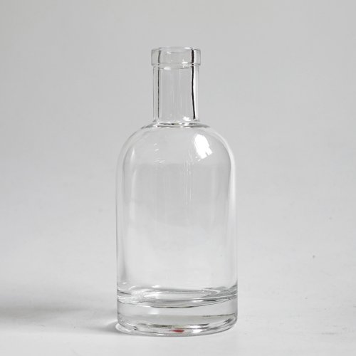750ML Nordic Liquor Bottle with GPI 21.5 finish